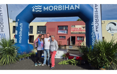 3 Nazairiens participent au Championnat de France de Vol Relatif à 4
